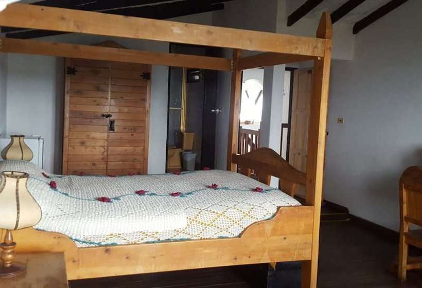 簡易ホテル El Meson De La Sierra