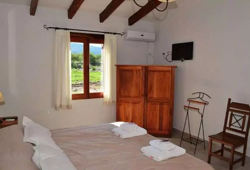 Hostelli Hosteria La Caldera