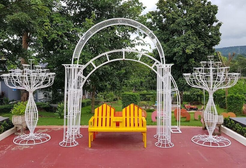 בית מלון כפרי Farm Terrace