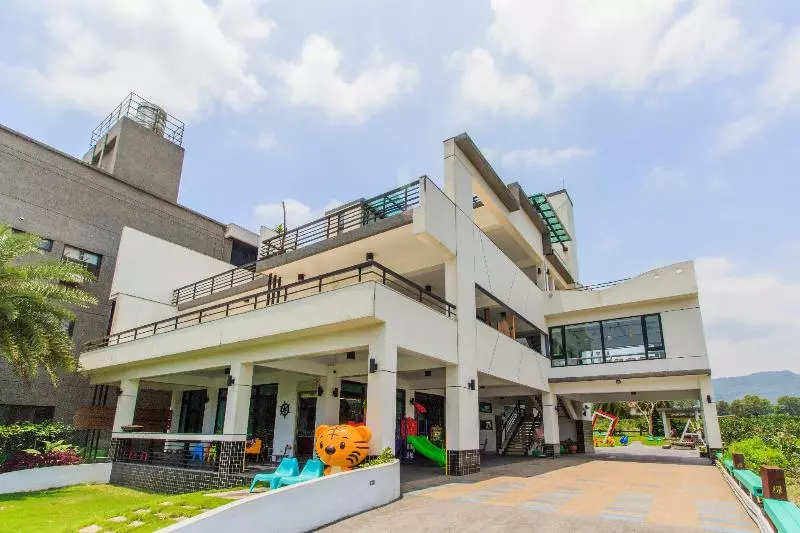 هتل Green Bank Leisure Club