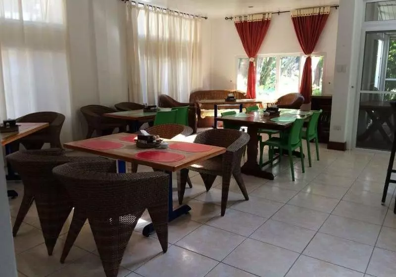 Hotelli Laguna De Boracay