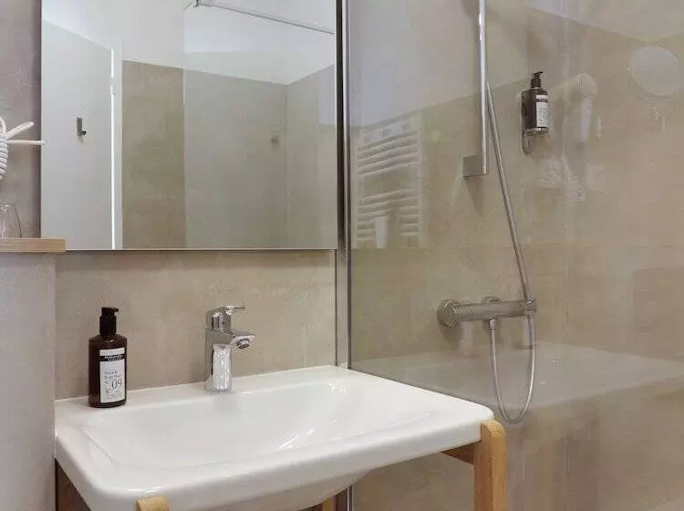 Hotelli Le Roc H Ar Mor