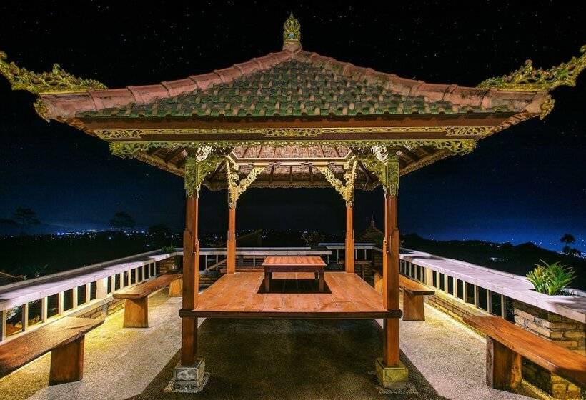 Отель The Garuda Villa & Restaurant