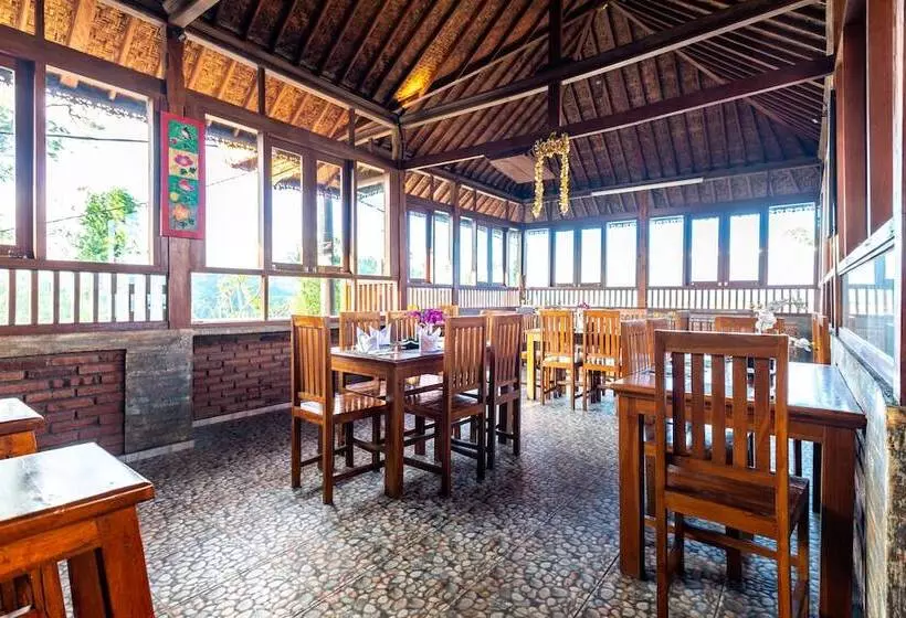 ホテル The Garuda Villa & Restaurant