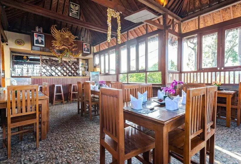 ホテル The Garuda Villa & Restaurant