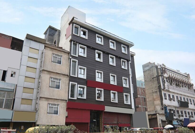 Отель Wall Street By Oyo Rooms