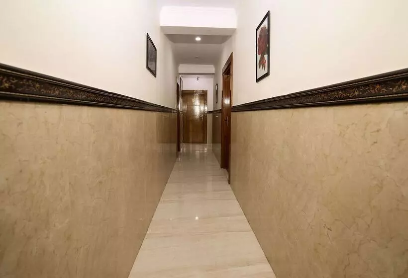 هتل Wall Street By Oyo Rooms