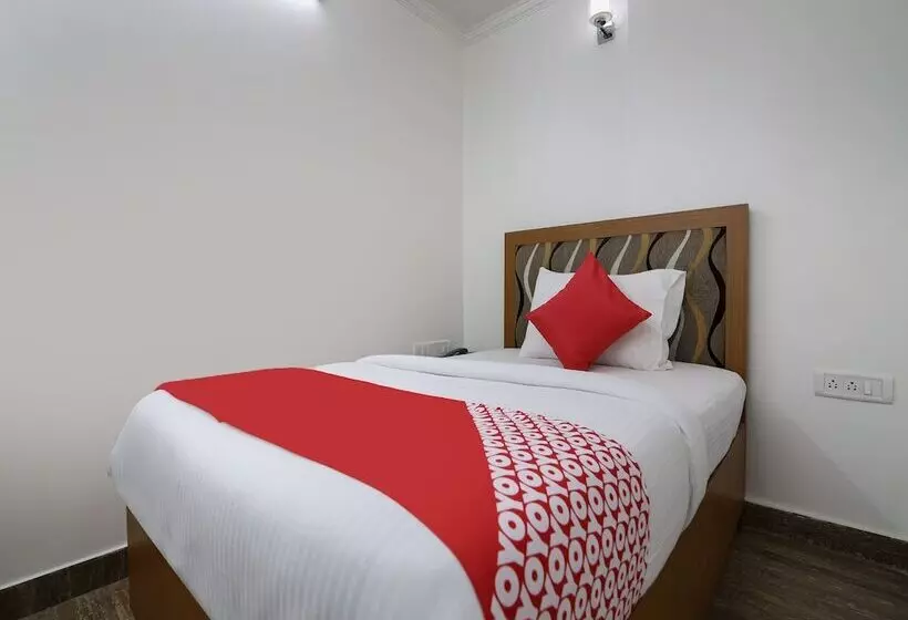 هتل Wall Street By Oyo Rooms