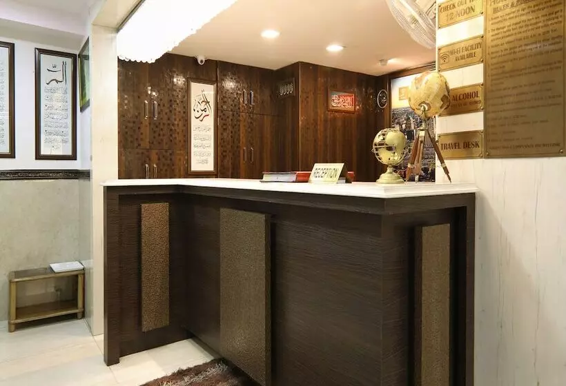 هتل Wall Street By Oyo Rooms