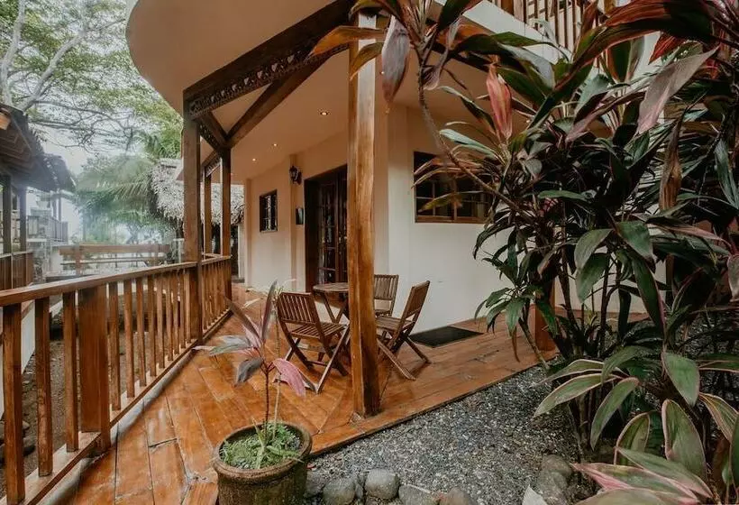 Sansara Surf Yoga & Resort