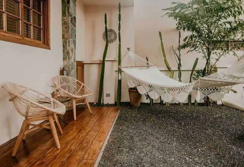 Sansara Surf Yoga & Resort