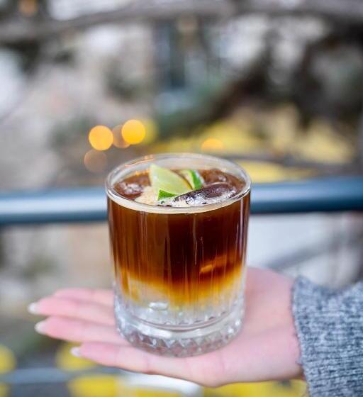 Street Food Possonium Apartments