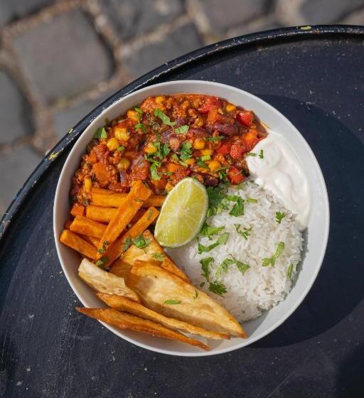 Street Food Possonium Apartments