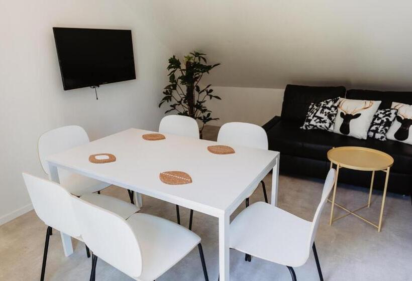 Street Food Possonium Apartments