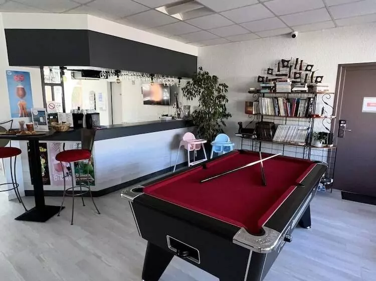 Hotelli Hôtel Des 2 Golfs