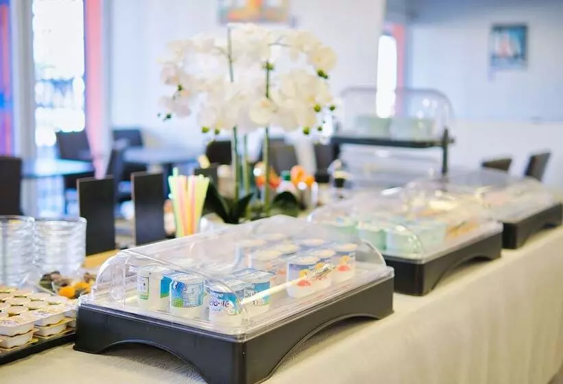 Hotelli Hôtel Des 2 Golfs