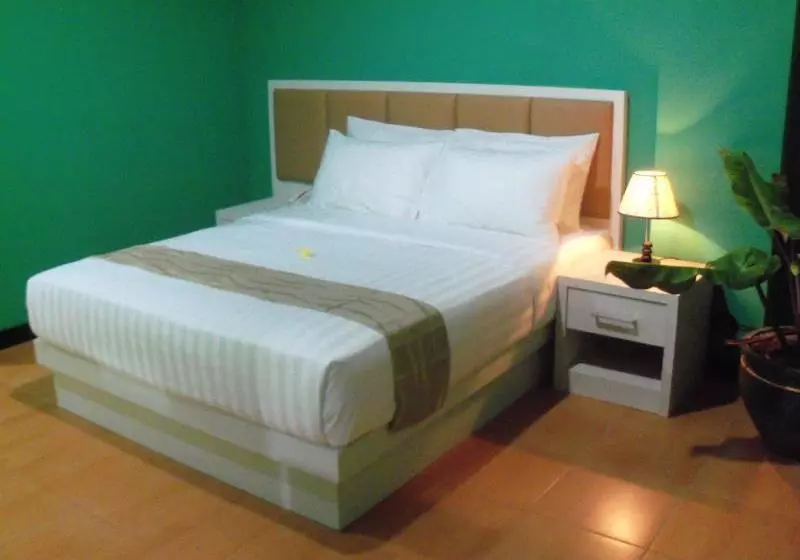 Hotel Kesambi Hijau
