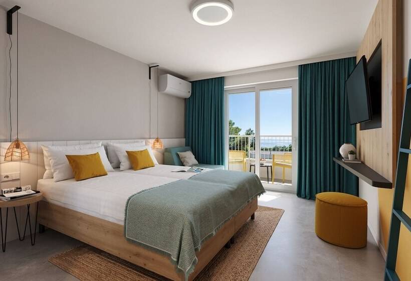 فندق Sunny Makarska By Valamar