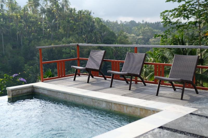 فندق Suarapura Resort & Spa