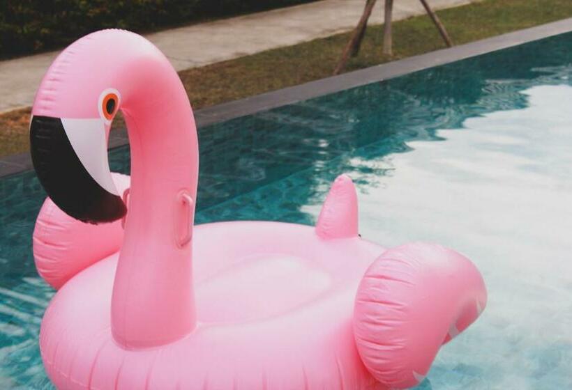 בית מלון כפרי Verona Lanta Resort