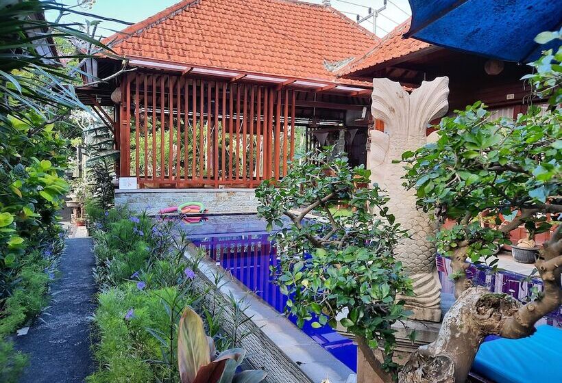 בית מלון כפרי Wait Garden Cottage