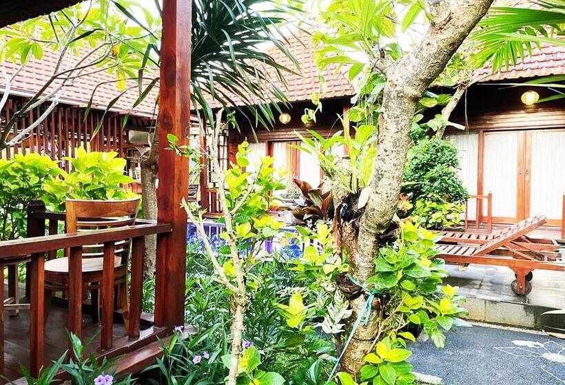 בית מלון כפרי Wait Garden Cottage