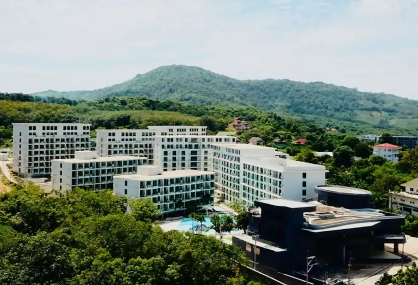 Hotelli Wyndham La Vita Rawai Phuket