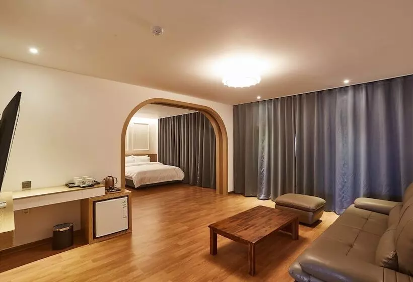 Pyeongchang Hotel The Maru