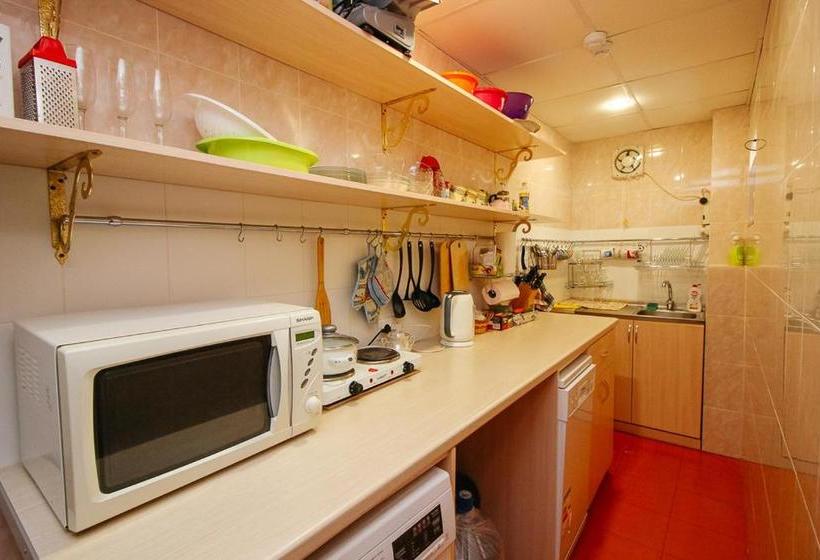 پانسیون Zhele Guest House