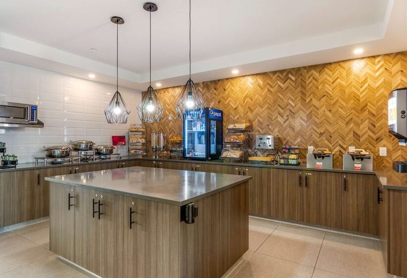 هتل Best Western Plus Dauphin