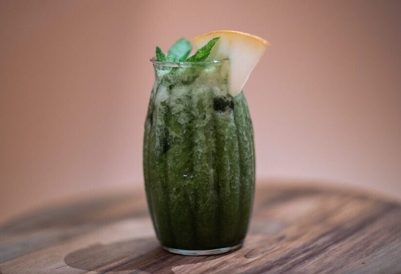 Отель Koukoumi Vegan Boutique