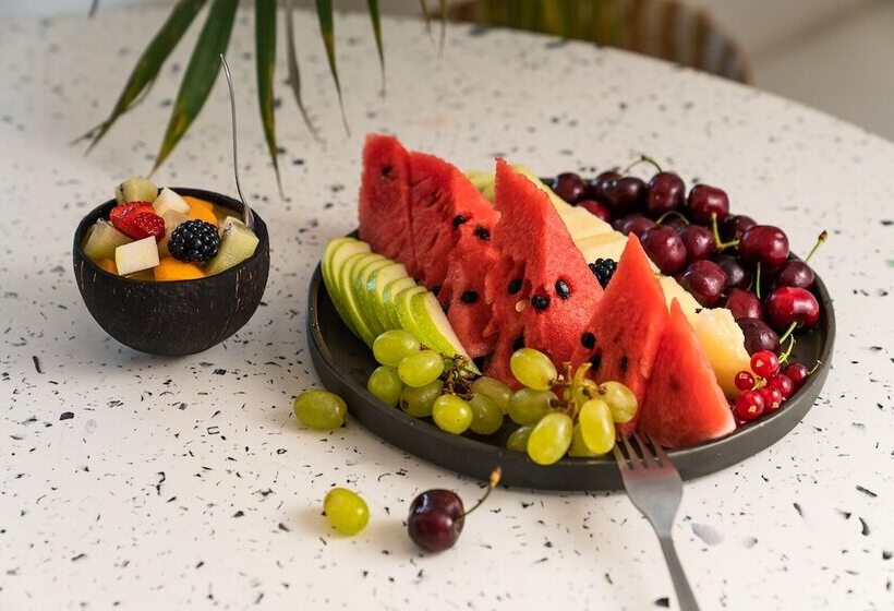 Отель Koukoumi Vegan Boutique