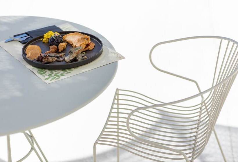 Отель Koukoumi Vegan Boutique