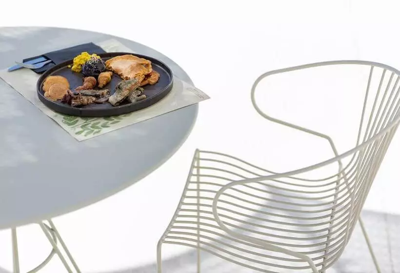 Hotelli Koukoumi Vegan Boutique