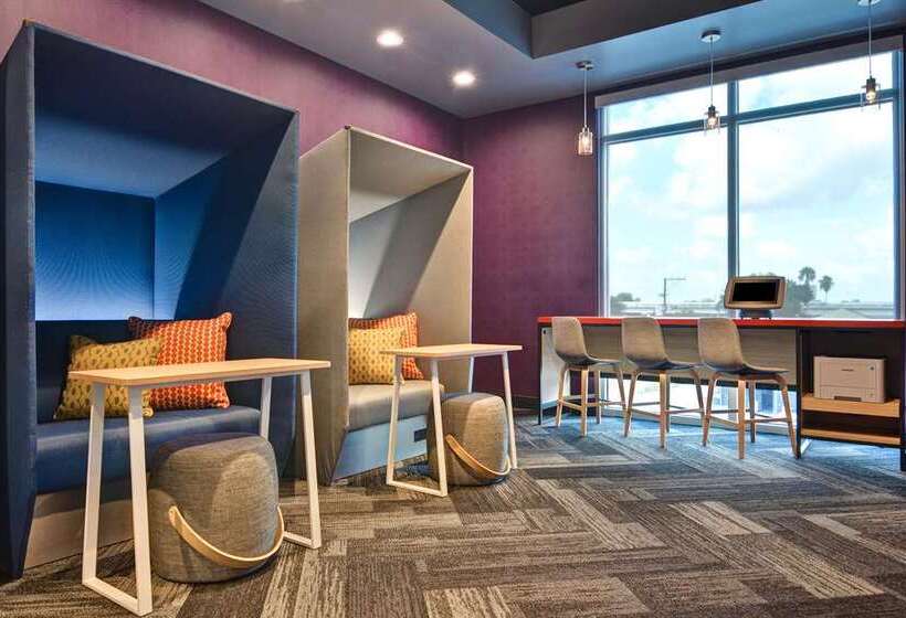 فندق Tru By Hilton St. Petersburg Downtown Central Ave, Fl