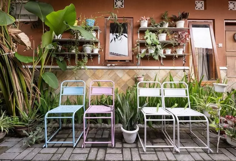 ユースホステル Puri Arsita Residence By Oyo Rooms