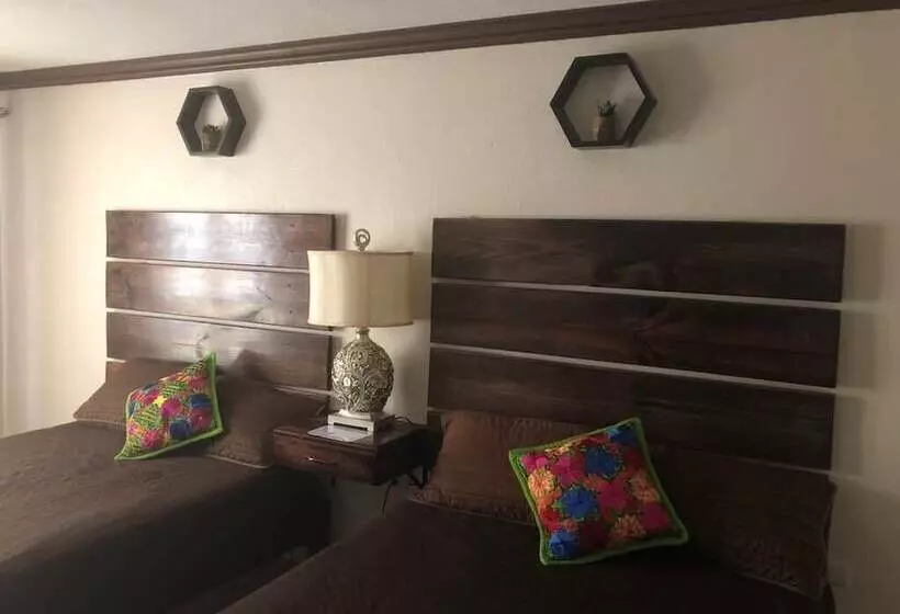 ホテル Victoria Bernal