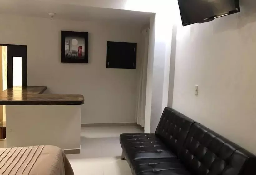 ホテル Victoria Bernal