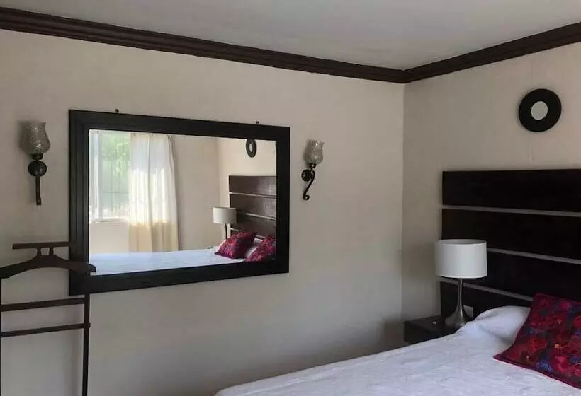 ホテル Victoria Bernal