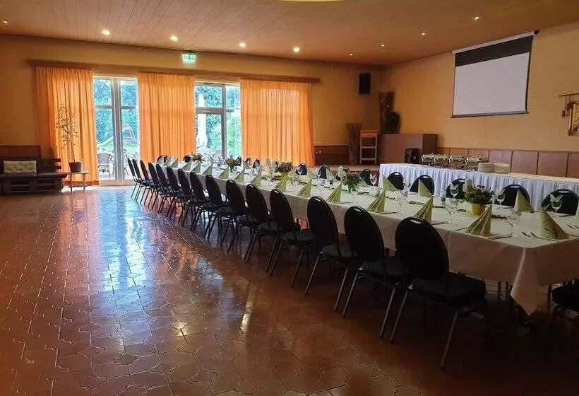 Majatalo Landgasthaus Echtzer Hof