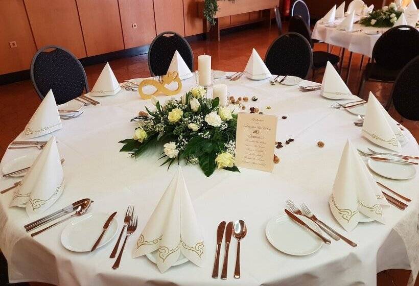 膳宿费 Landgasthaus Echtzer Hof