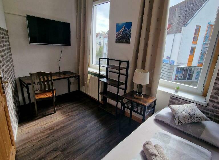 Victory Guesthouse Handwerker Pension