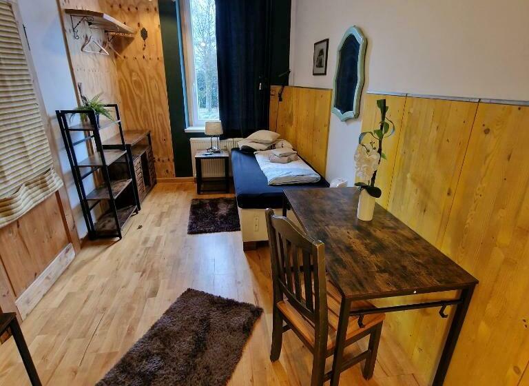 Victory Guesthouse Handwerker Pension