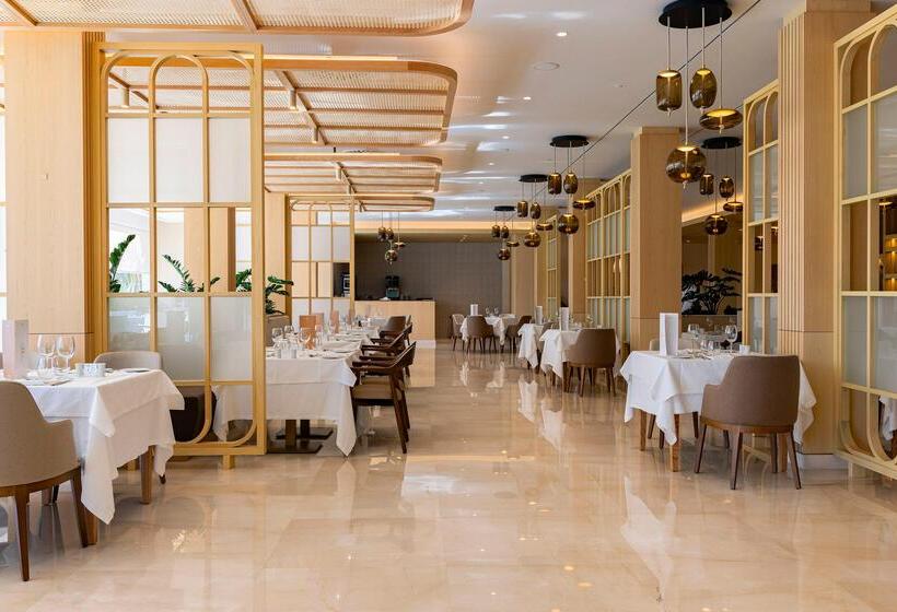 Hipotels Barrosa Palace & Spa