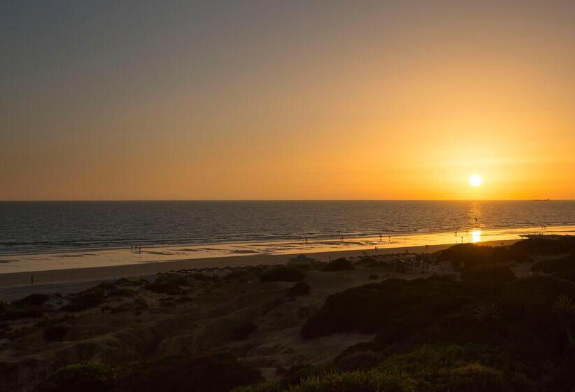 Hipotels Barrosa Palace & Spa