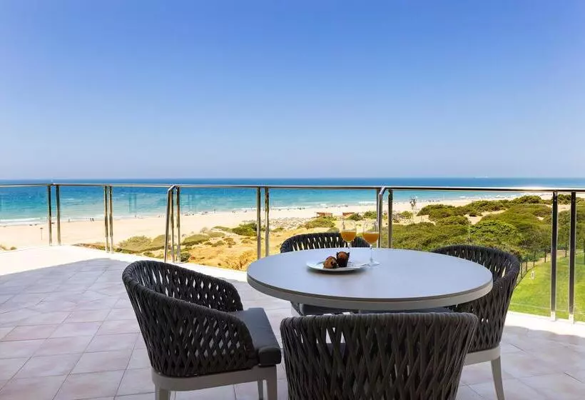 Hipotels Barrosa Palace & Spa