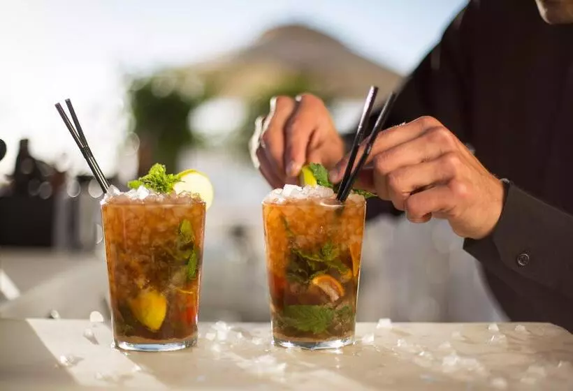 Hipotels Barrosa Palace & Spa