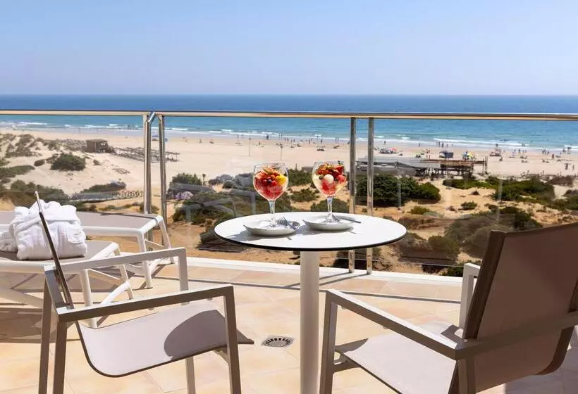 Hipotels Barrosa Palace & Spa