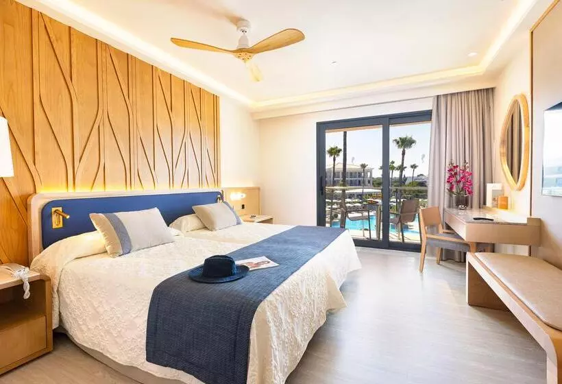 Hipotels Barrosa Palace & Spa