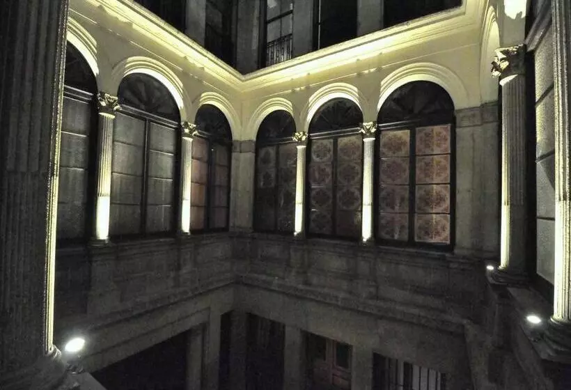 簡易ホテル Barcelona Gotic Guesthouse